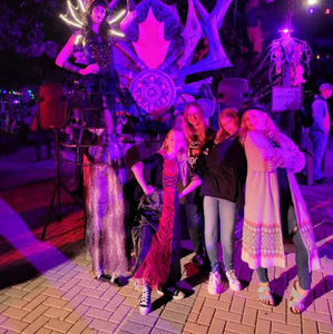 Meet your Posher, Abby